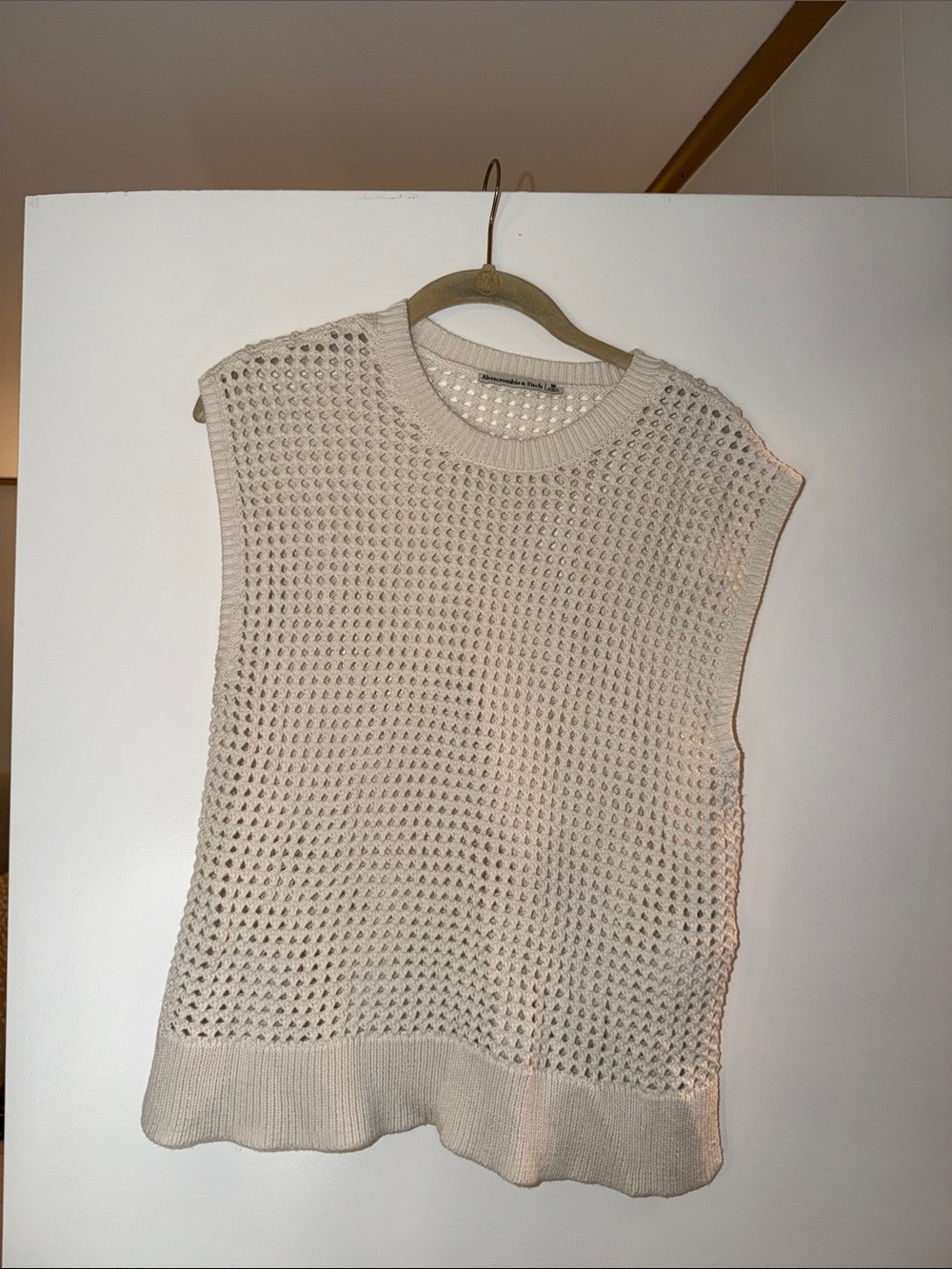 Abercrombie Sleeveless Open-Knit Cream Sweater Vest